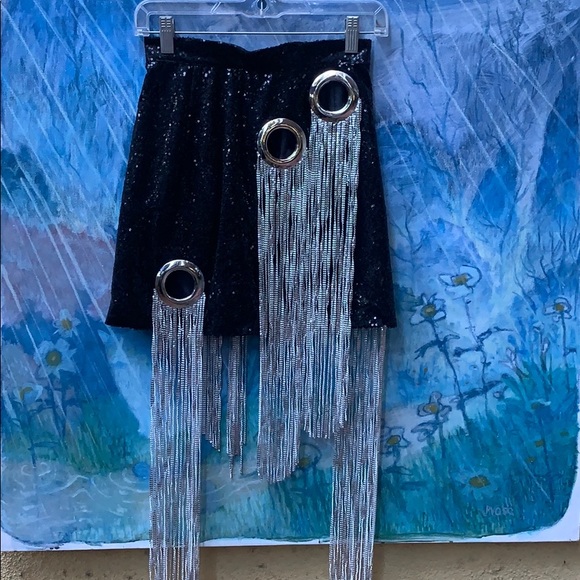 Fascinating edgy skirt by arty designer Germanier - Picture 5 of 8